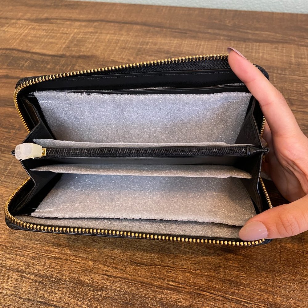 🚀SOLD🧨NWT Coach Accordion Zip Wallet W/ Linear Quilting - Picture 4 of 11